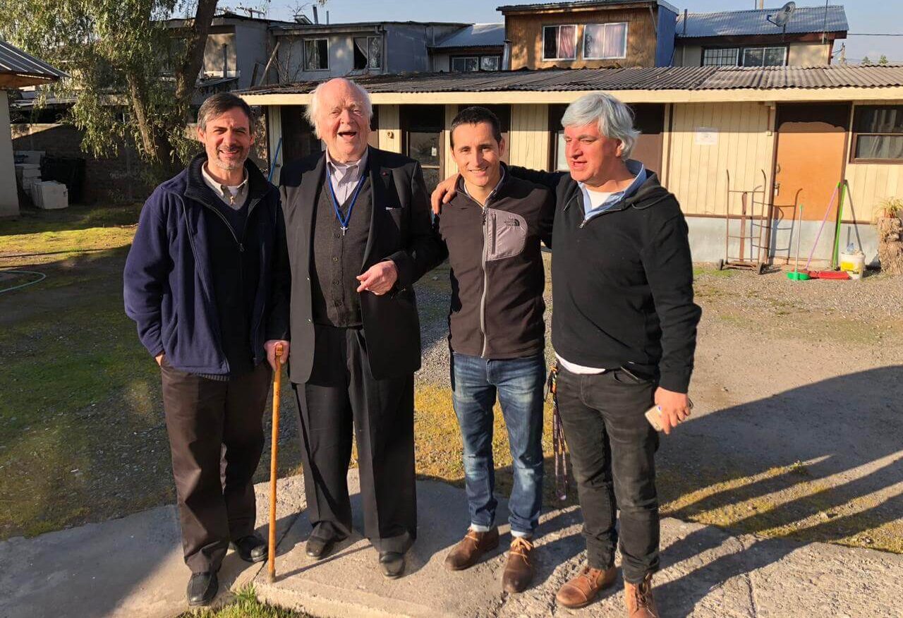 Padre Josse van der Rest y sus colaboradores.